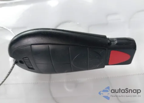 2011 Chrysler Town & Country Touring from USA, damaged, VIN 2A4RR5DG2BR781303